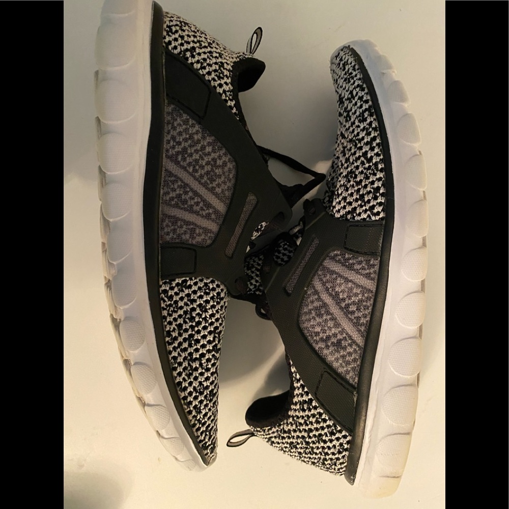 CHAMPION C9 RUNNER SIZE 11 KNIT/MESH